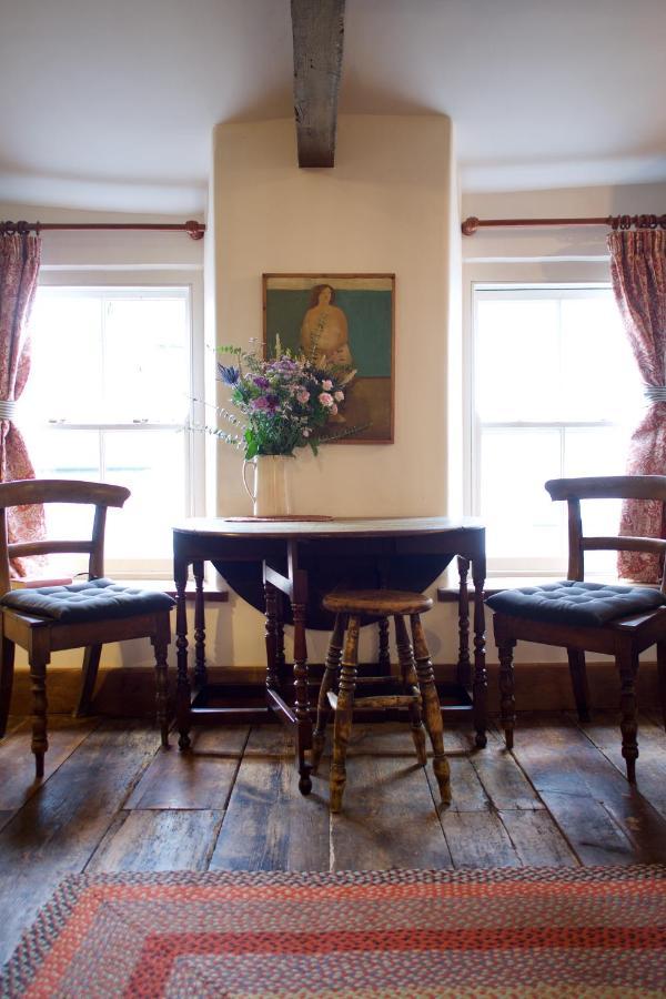 The Pavement Palace Hay-On-Wye Bagian luar foto