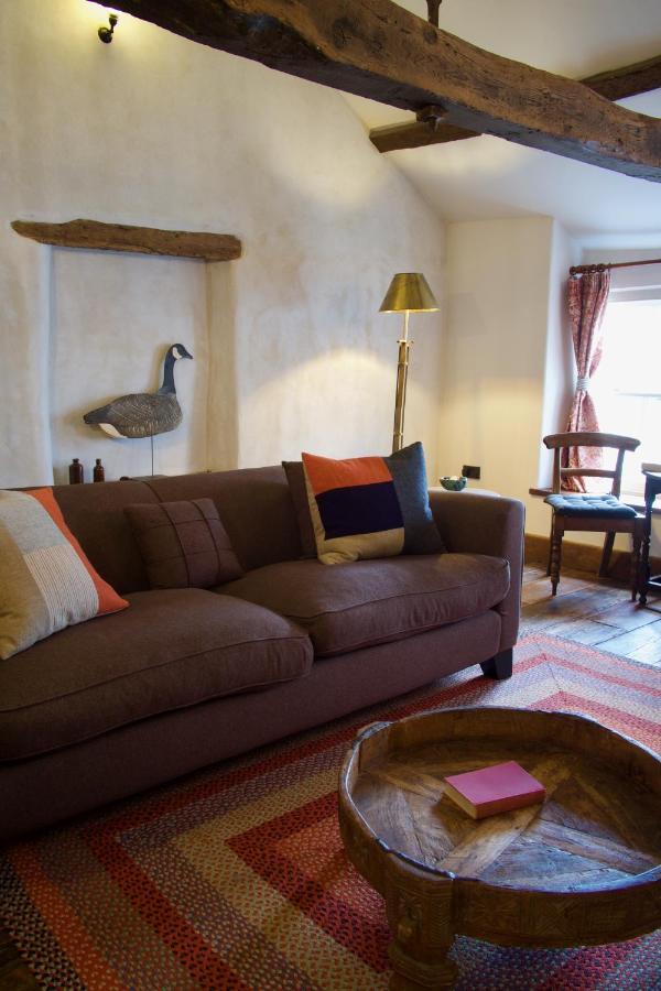 The Pavement Palace Hay-On-Wye Bagian luar foto