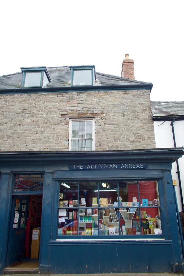 The Pavement Palace Hay-On-Wye Bagian luar foto