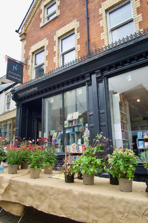 The Pavement Palace Hay-On-Wye Bagian luar foto