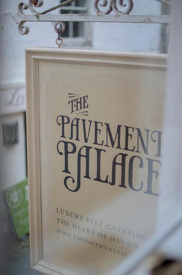 The Pavement Palace Hay-On-Wye Bagian luar foto